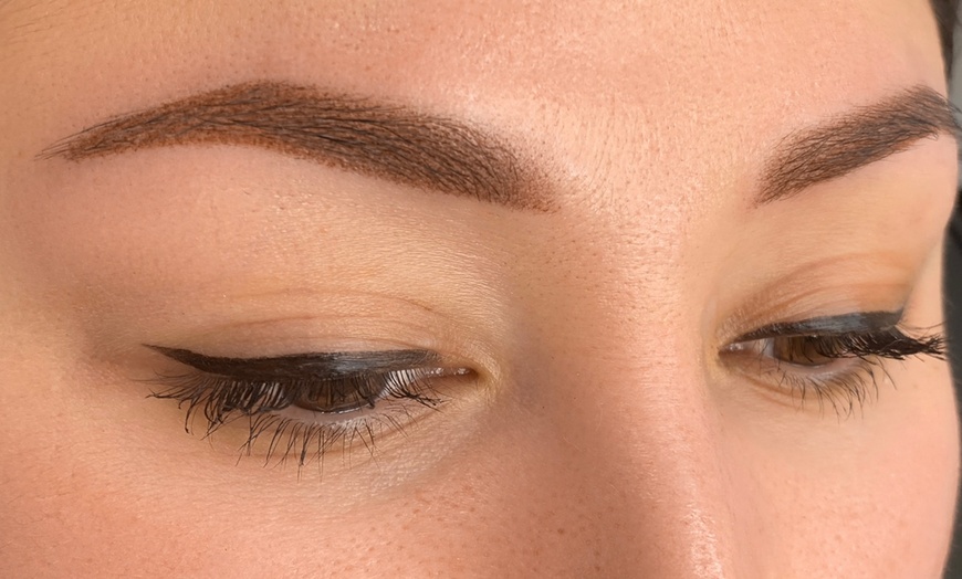 Image 6: Permanent Eyebrow, Eyeliner & Lipliner Tattoos