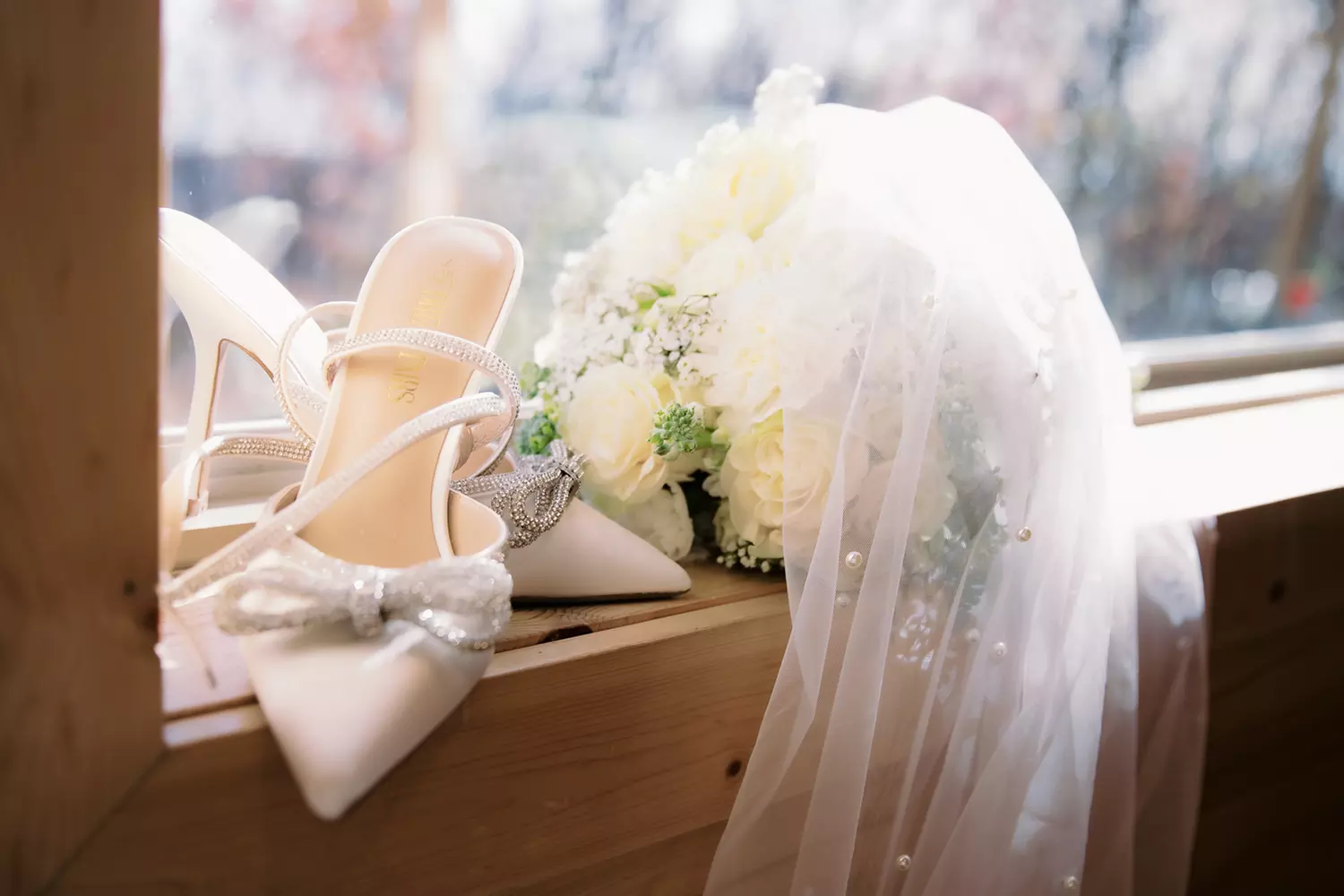 4- or 6-Hour Wedding or 45-Min Engagement Photography & Online Gallery