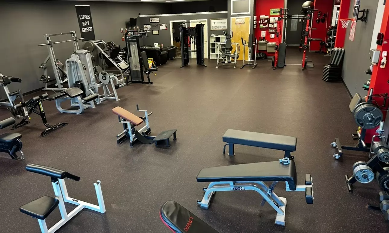 6 Group Fitness Workouts or 4 Personal Training Sessions