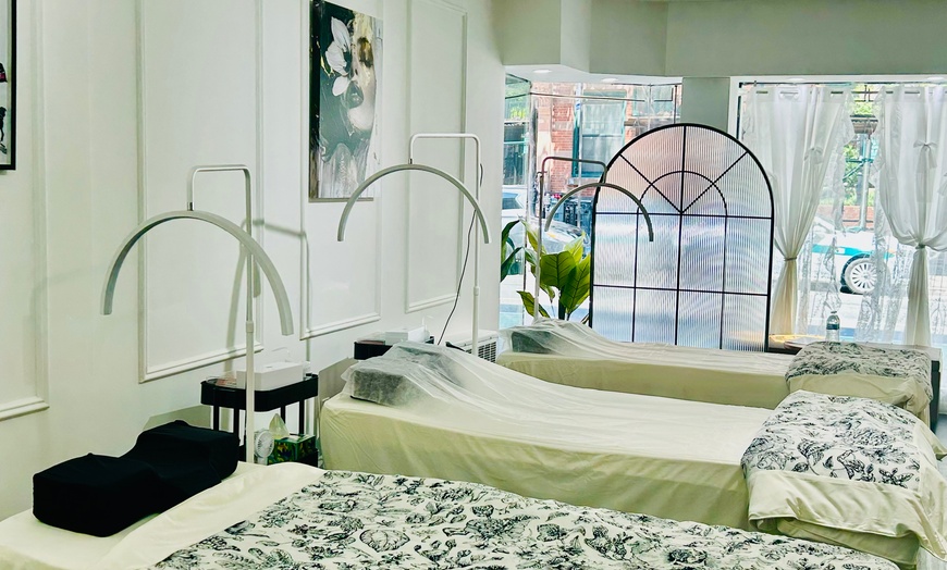 Image 3: Up to 43% Off on Eyelash Extensions at Lash Corner NY