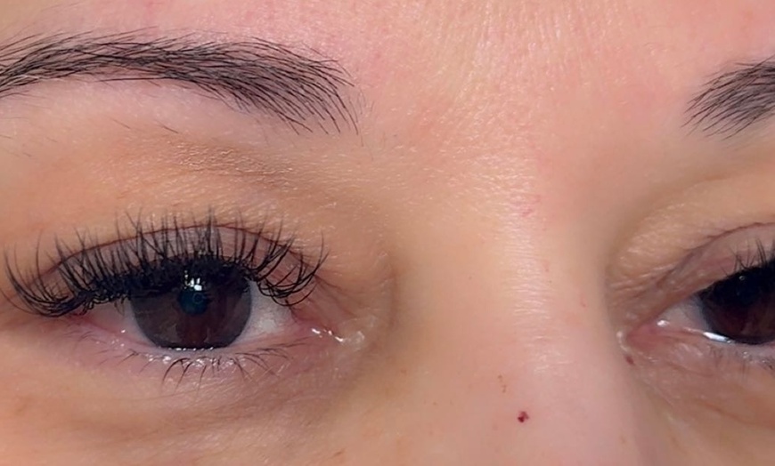 Image 2: Up to 0% Off on Eyelash Extensions at Lexii Lashed Me
