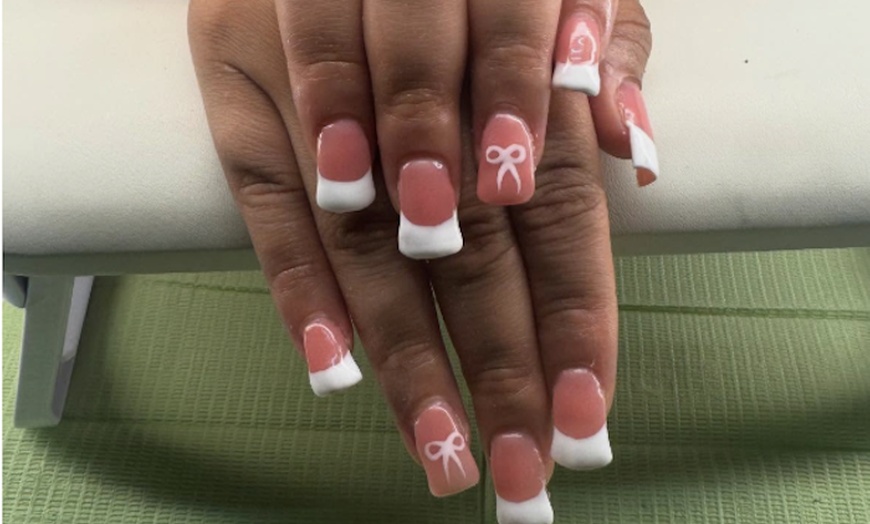 Image 6: Get Ready to Flaunt Flawless Nails w/ a Dazzling Manicure/Extensions!