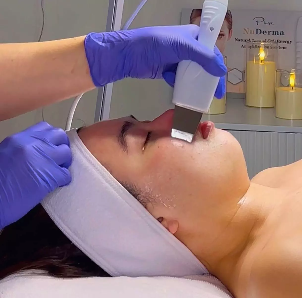 Atrosa Signature Facial for a Fresh Look!