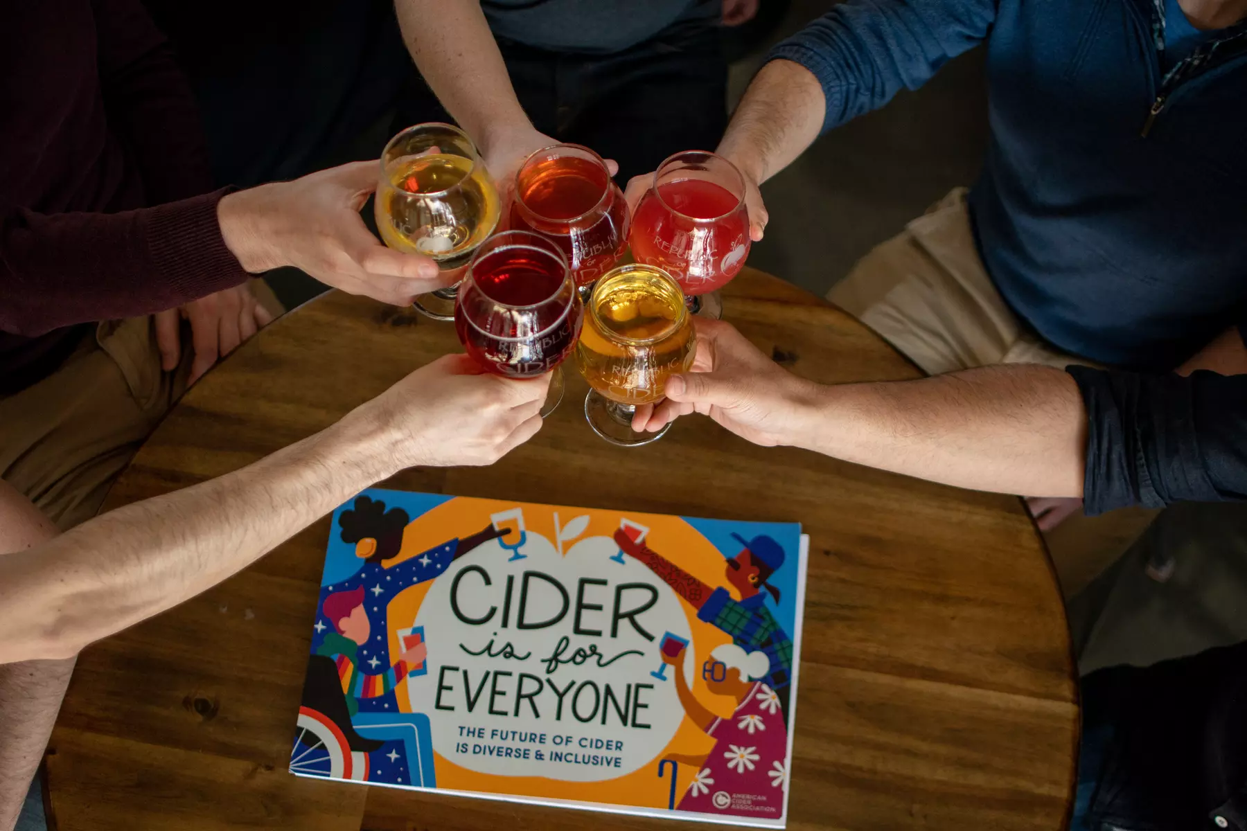 Explore Cider Tastings with Souvenir Glasses and Grumpies