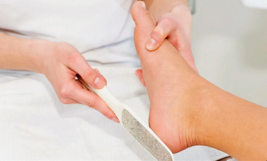 Image 2: Forfait beauté des mains et/ou des pieds au choix avec Happy Nails