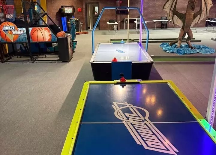 Arcade, Mini-Golf & Bounce House Fun – Buffalo