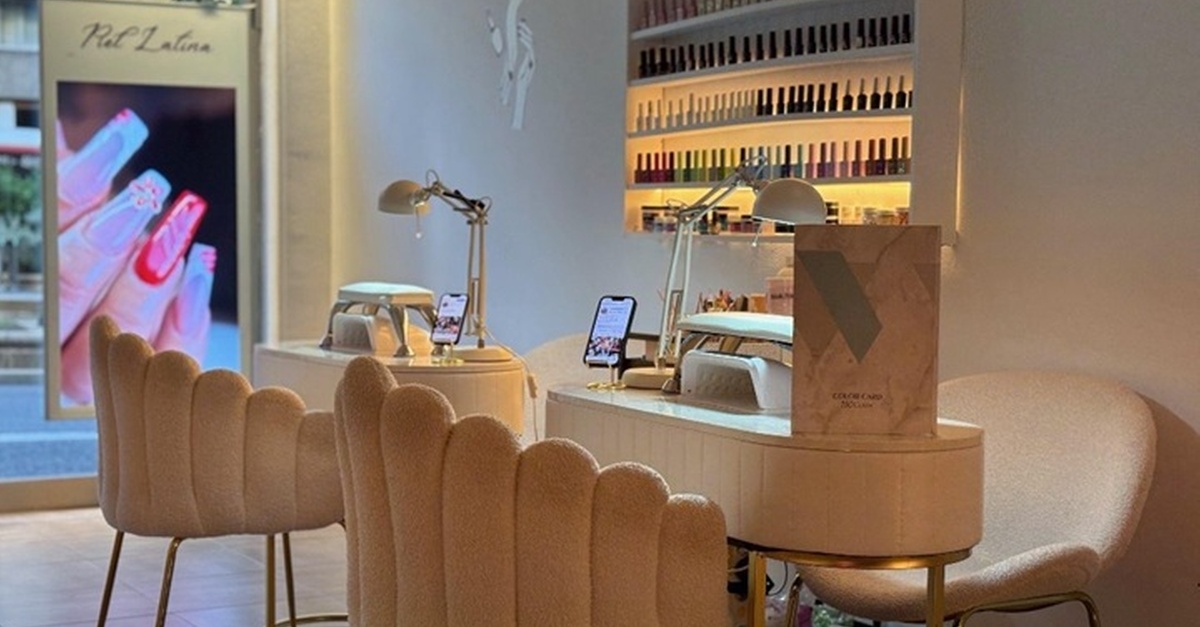Servicio de manicura y pedicura normal o semipermanente en Zaragoza
