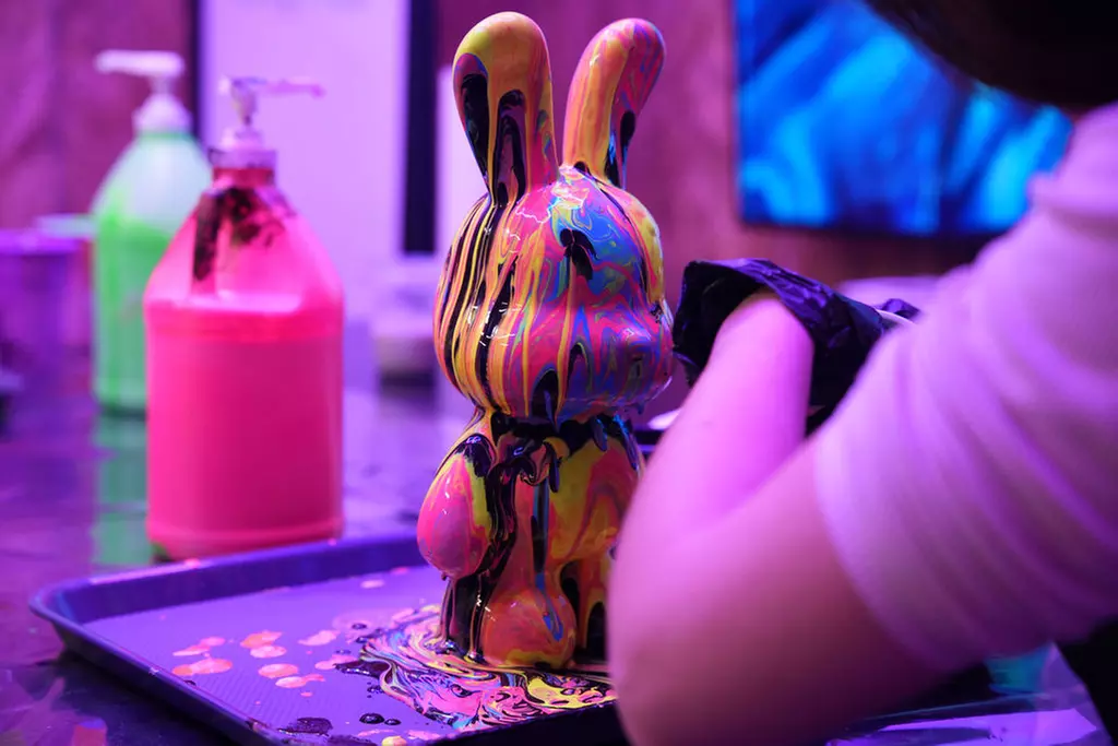 Hands-On Fluid Art Class at The Studio 1016 – Boise, ID