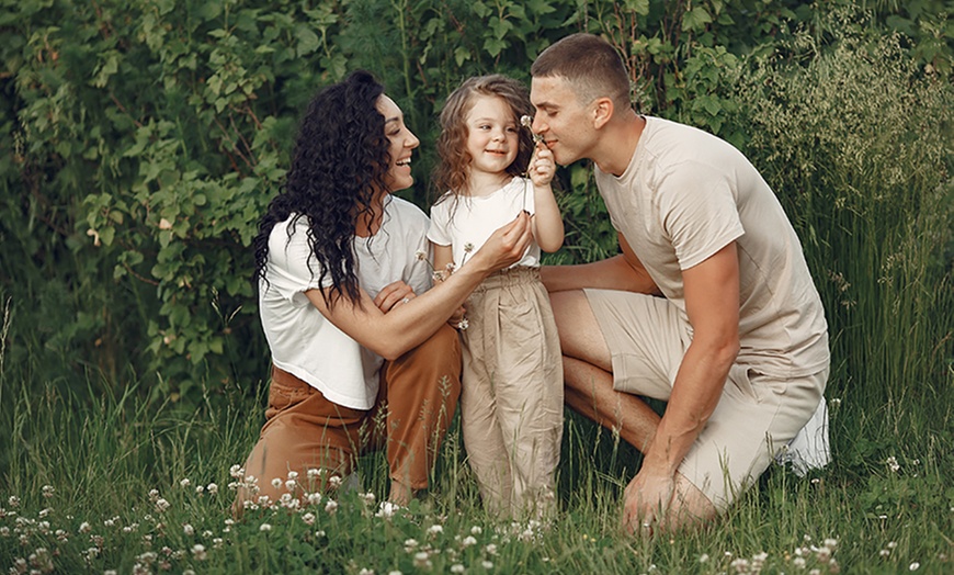 Image 5: Up to 85% Off on Seasonal Photography at Bubbles And Shake Newborn Photography