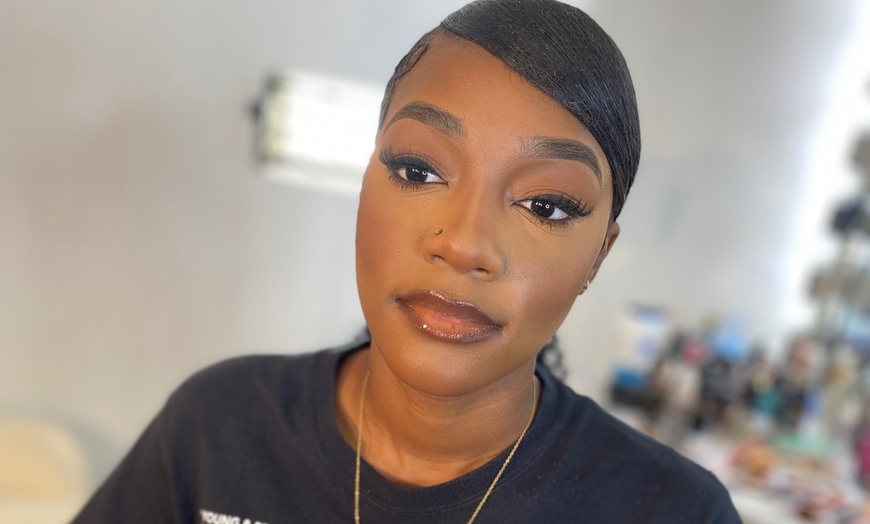Image 8: 90-Min Naturally Me or Soft Glam Makeup Application
