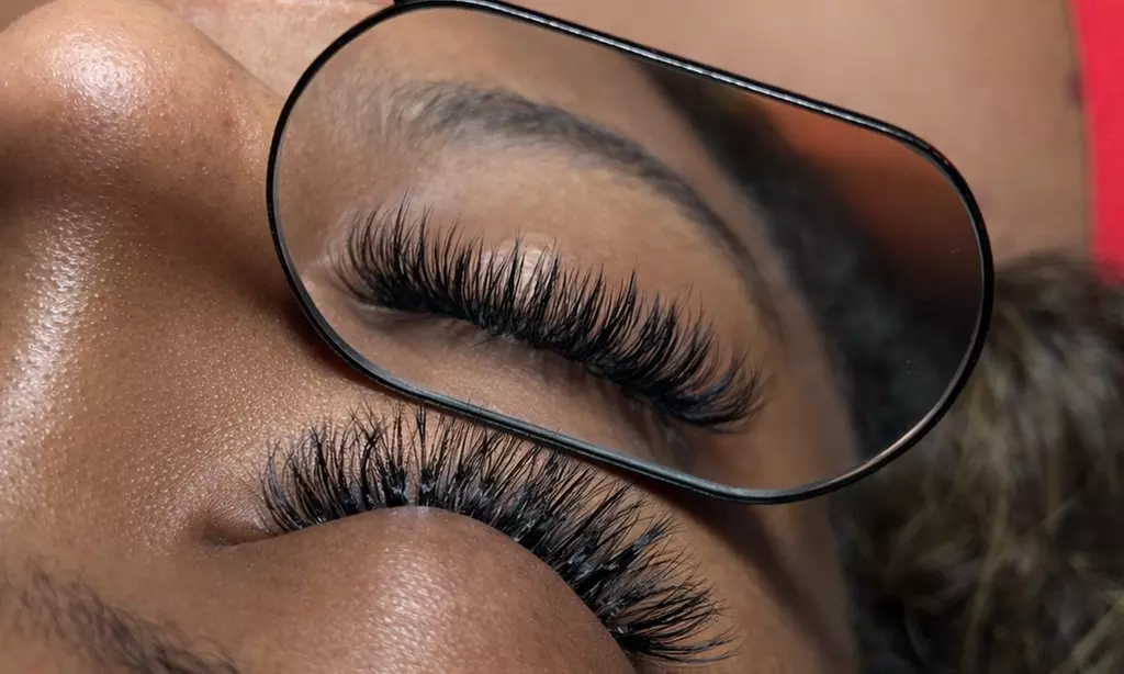 Transform Your Lashes: Classic, Hybrid or Volume Eyelash Extensions