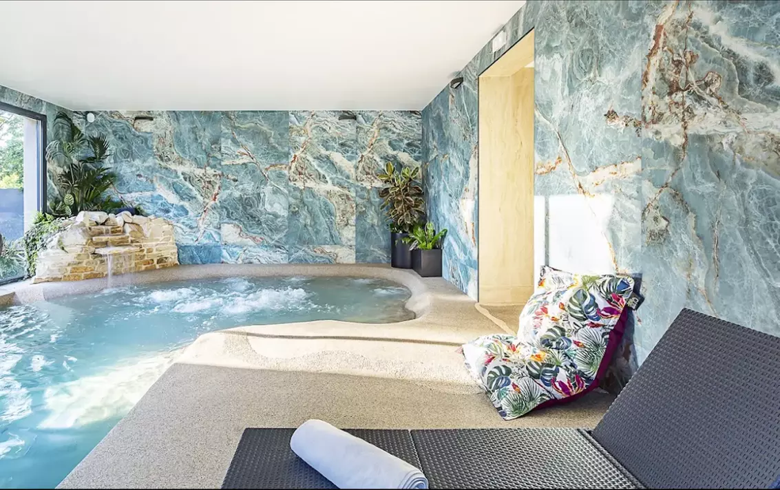 Parenthèse bien-être : 2h de spa avec massage ou soin du visage