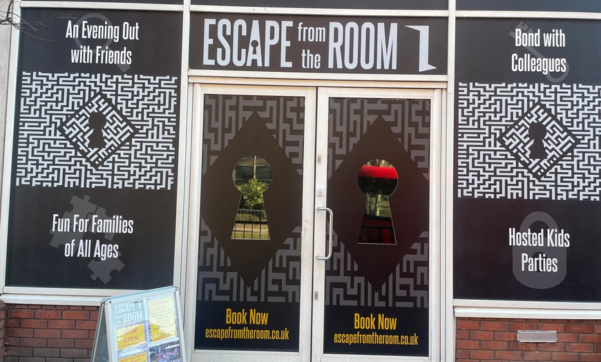 Image 4: Dive into Unique Themed 60 Min Escape Rooms for Variety of Adventures!