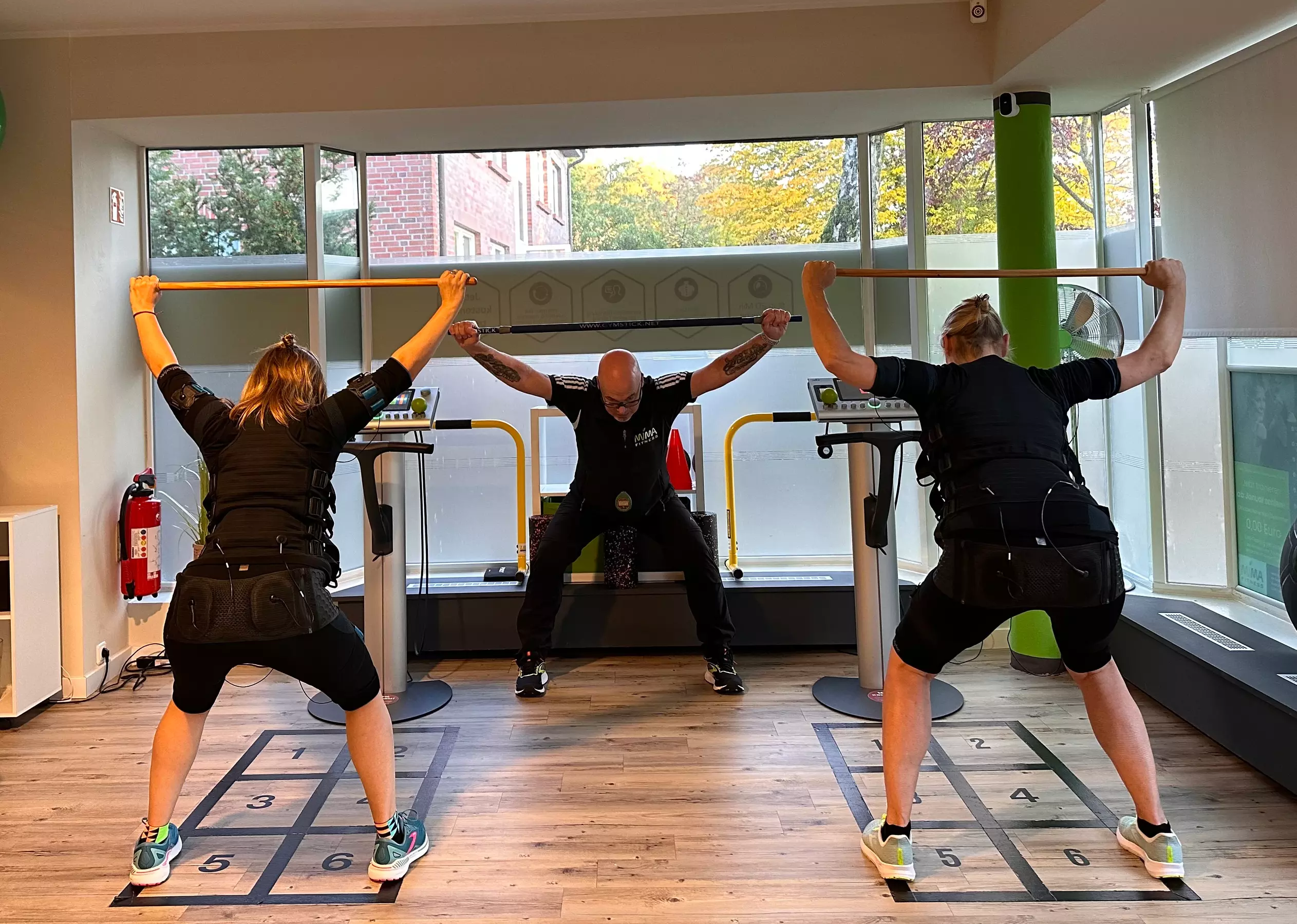 EMS-Training & Faszien-Behandlung