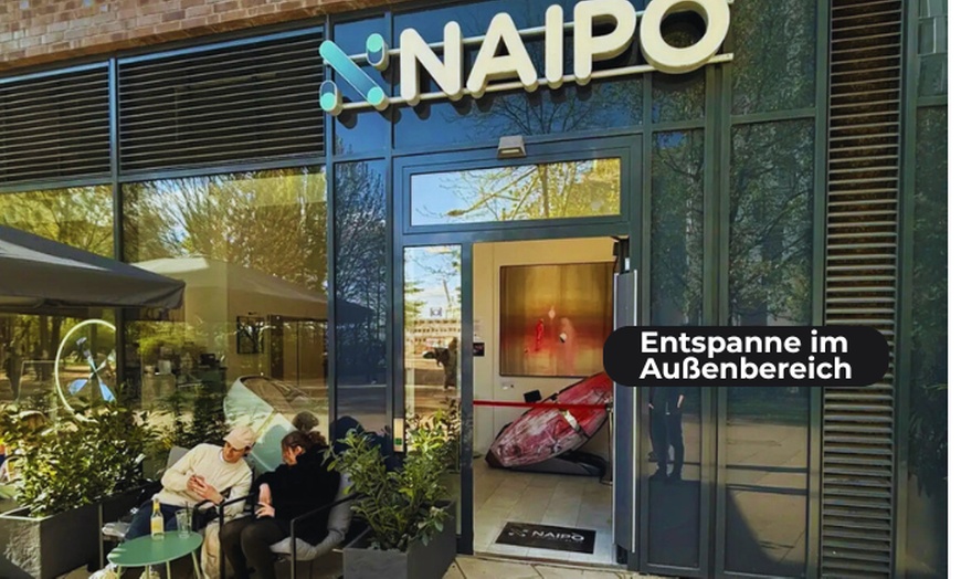 Image 2: Wellness-Smoothie oder Heißgetränk & Entspannen im NAIPO Massagesessel