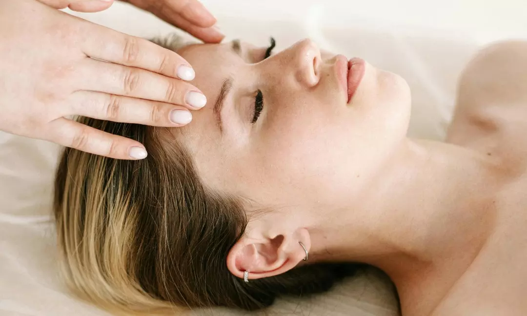 Do 38% zniżki na Masaż - Całe ciało w Piękno i Relax