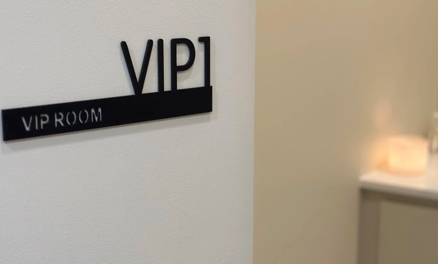 Image 2: Hycynis Healing Ritual: 60 or 90 Minutes of Targeted Body Therapy