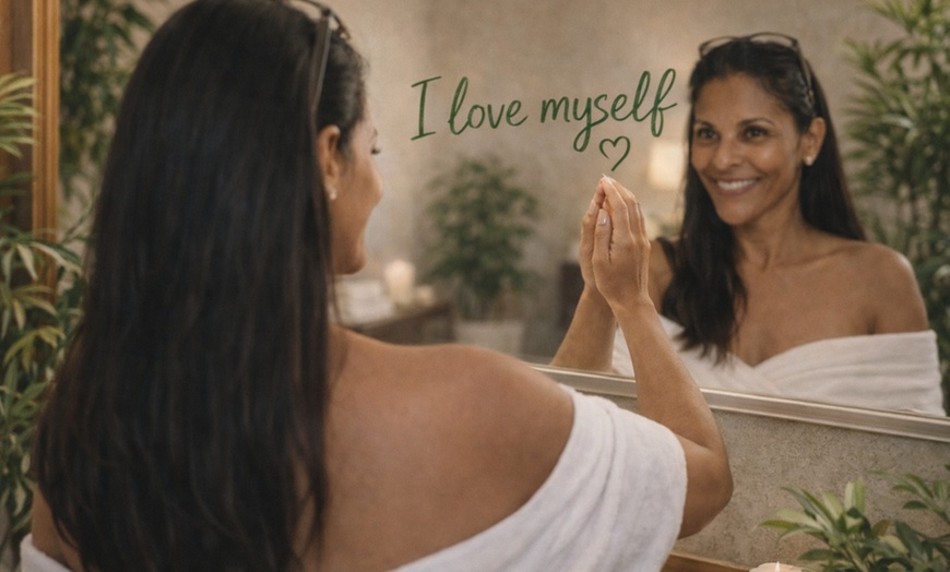 Image 2: Get Women's Full Brazilian Wax or Brazilian Wax + Underarms (Hard Wax)