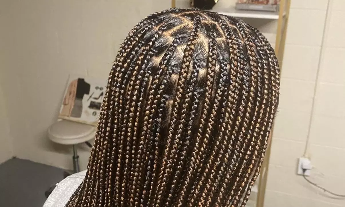 Small Knotless or Box Braid, Medium Knotless or Cornrows - Limonade