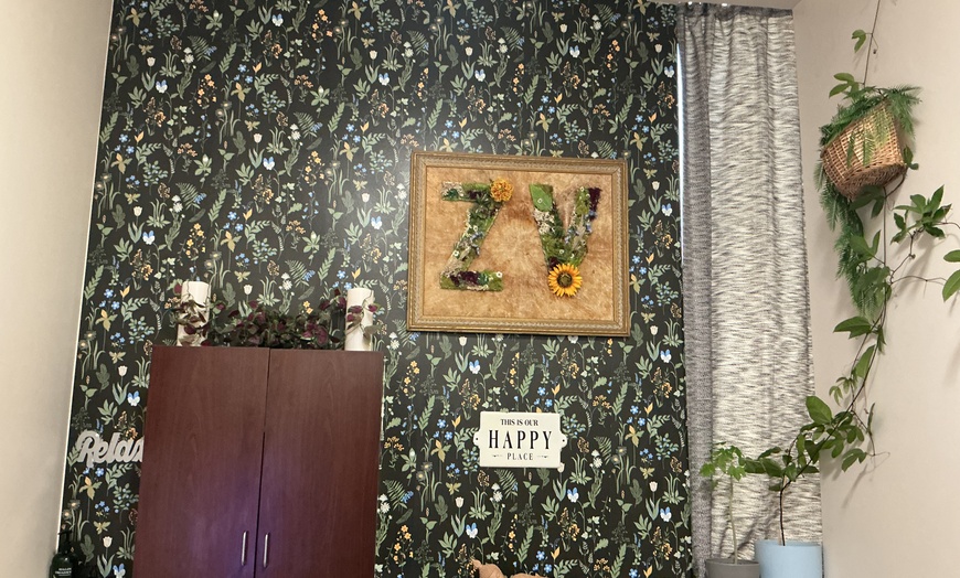 Image 3: 60-Minute Dry Brushing or Third Eye Gemstone Reset and Scalp Massage