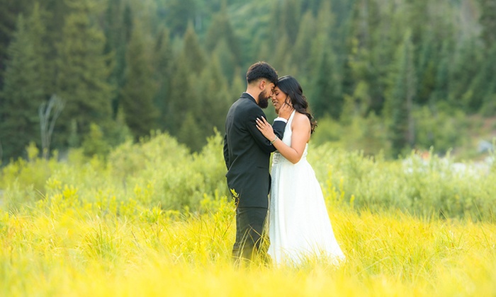 Outdoor Engagement Photography Sessions for Special Moments