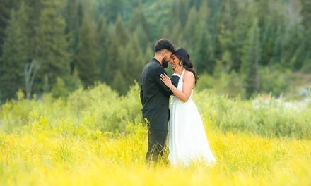 30 Minute Outdoor Engagement Photography Session - April's Photography