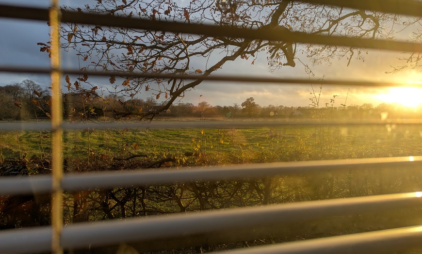 Image 5: Up to 35% Off on Massage - Swedish at Luminess