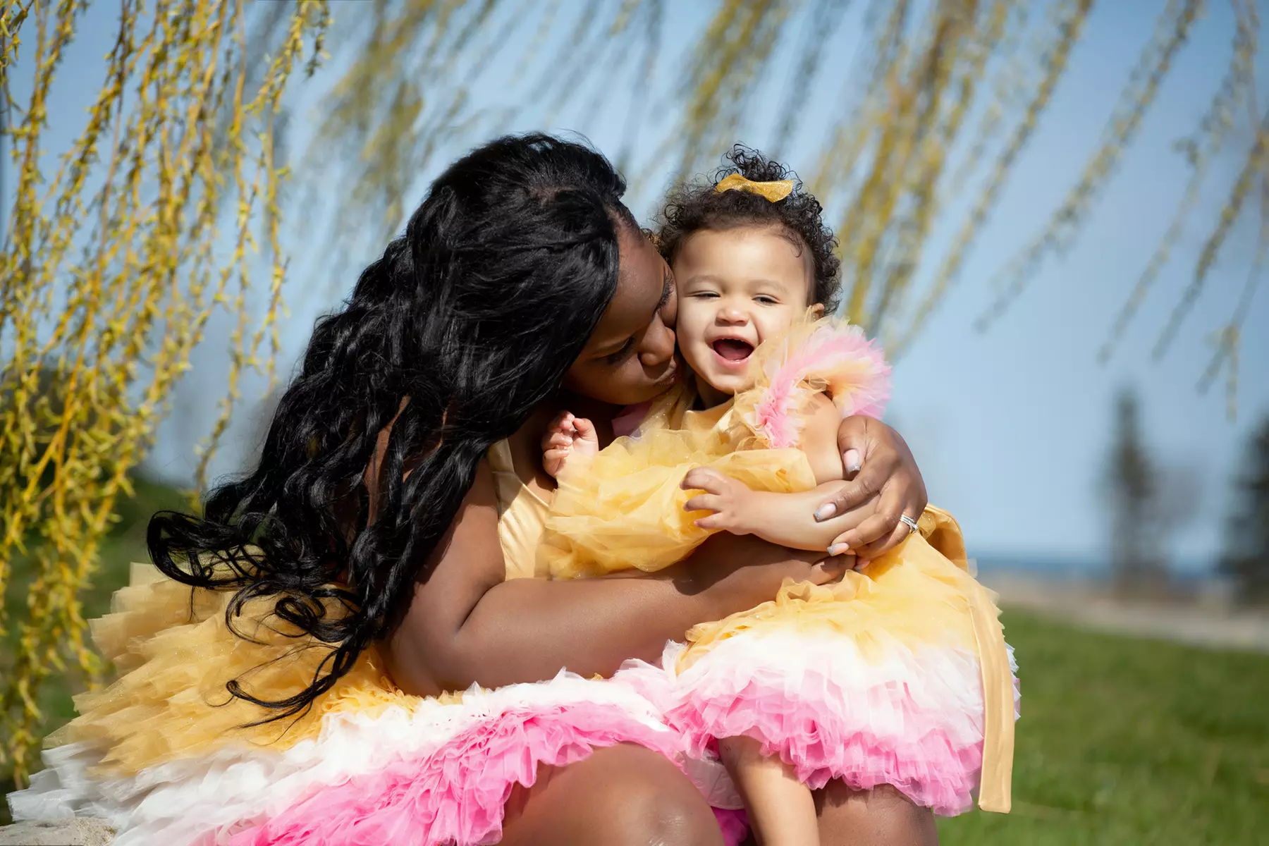 Get 30- or 60-Min Single Family or 2- or 4-Hr Photography Session