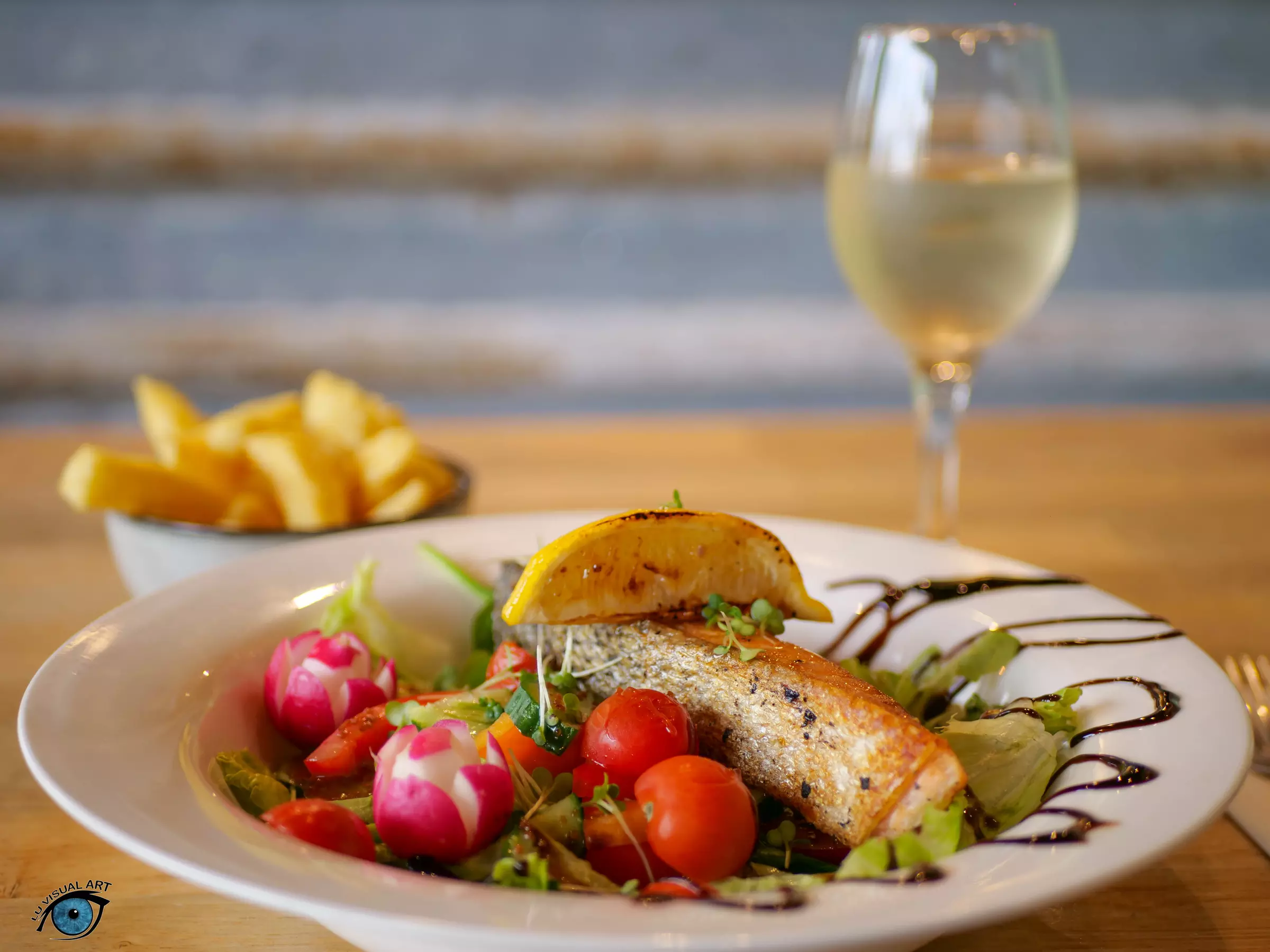 Delicious Breakfast & Lunch Deals for 1, 2, or 4 

4o