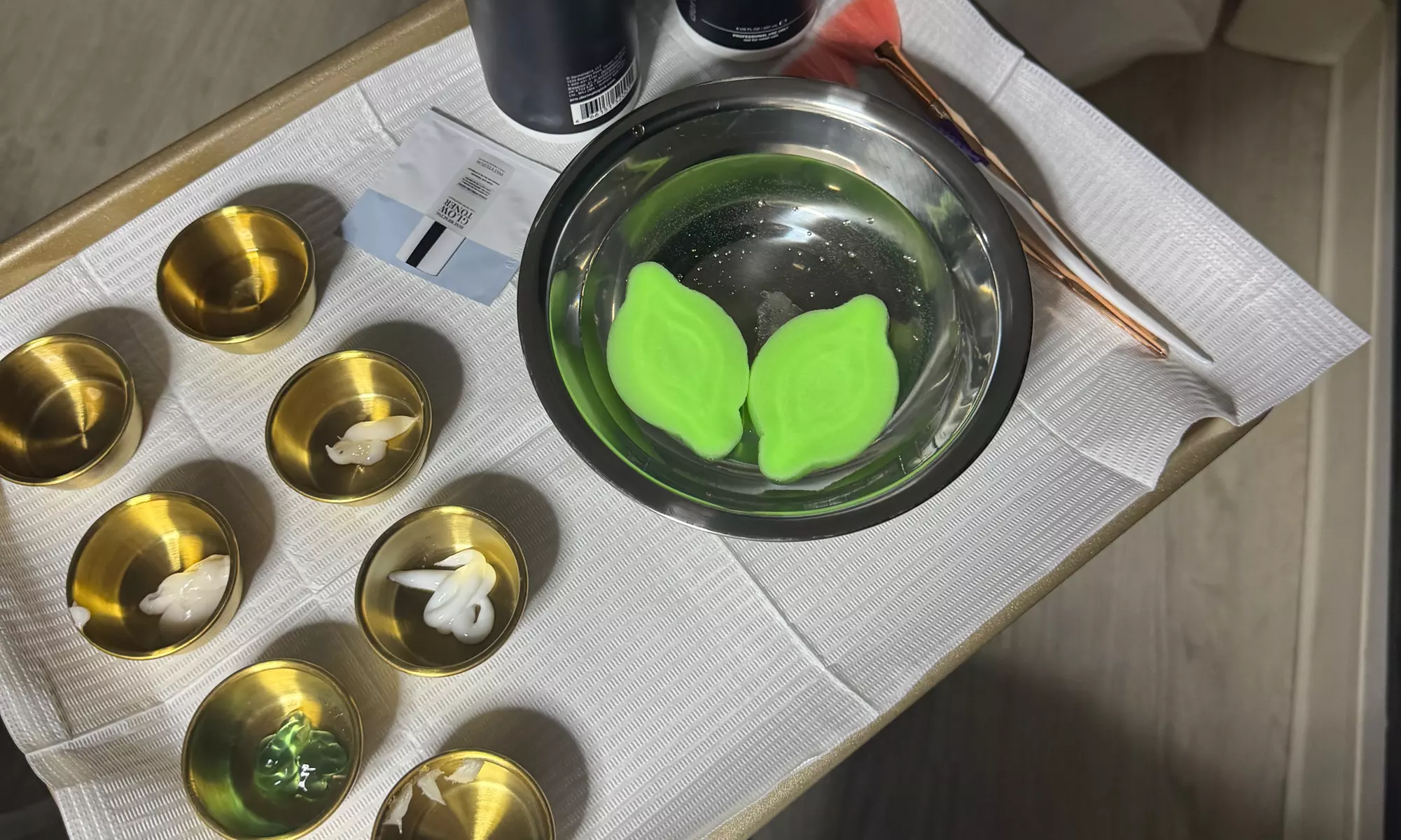 Experience Rejuvenating Facial Sessions of your Choice!