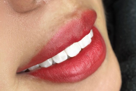Lip Liner Coloring - Diana Daravina Beauty LLC