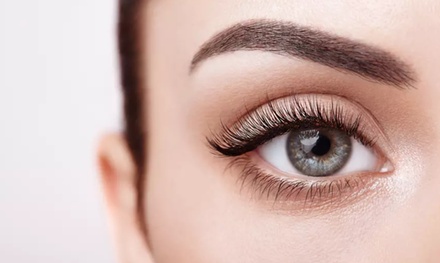 Séance de brow lift (rehaussement des sourcils)