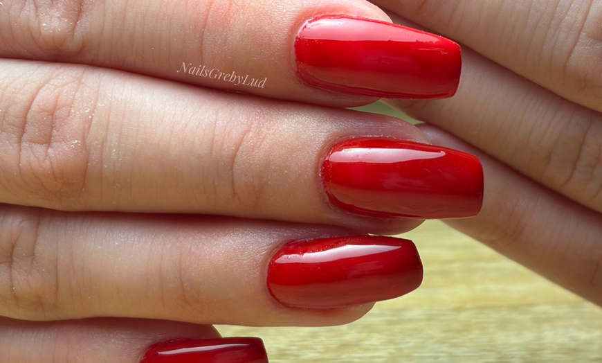 Image 3: Beauté des mains et pose de gel à Grenoble avec Long Wah Clinic