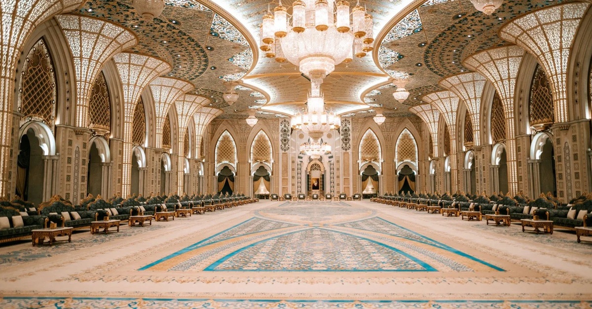 For One, Two, Or Four People: Louvre Museum And Qasr Al Watan For One, Two, Or Four People: Louvre Museum And Qasr Al Watan