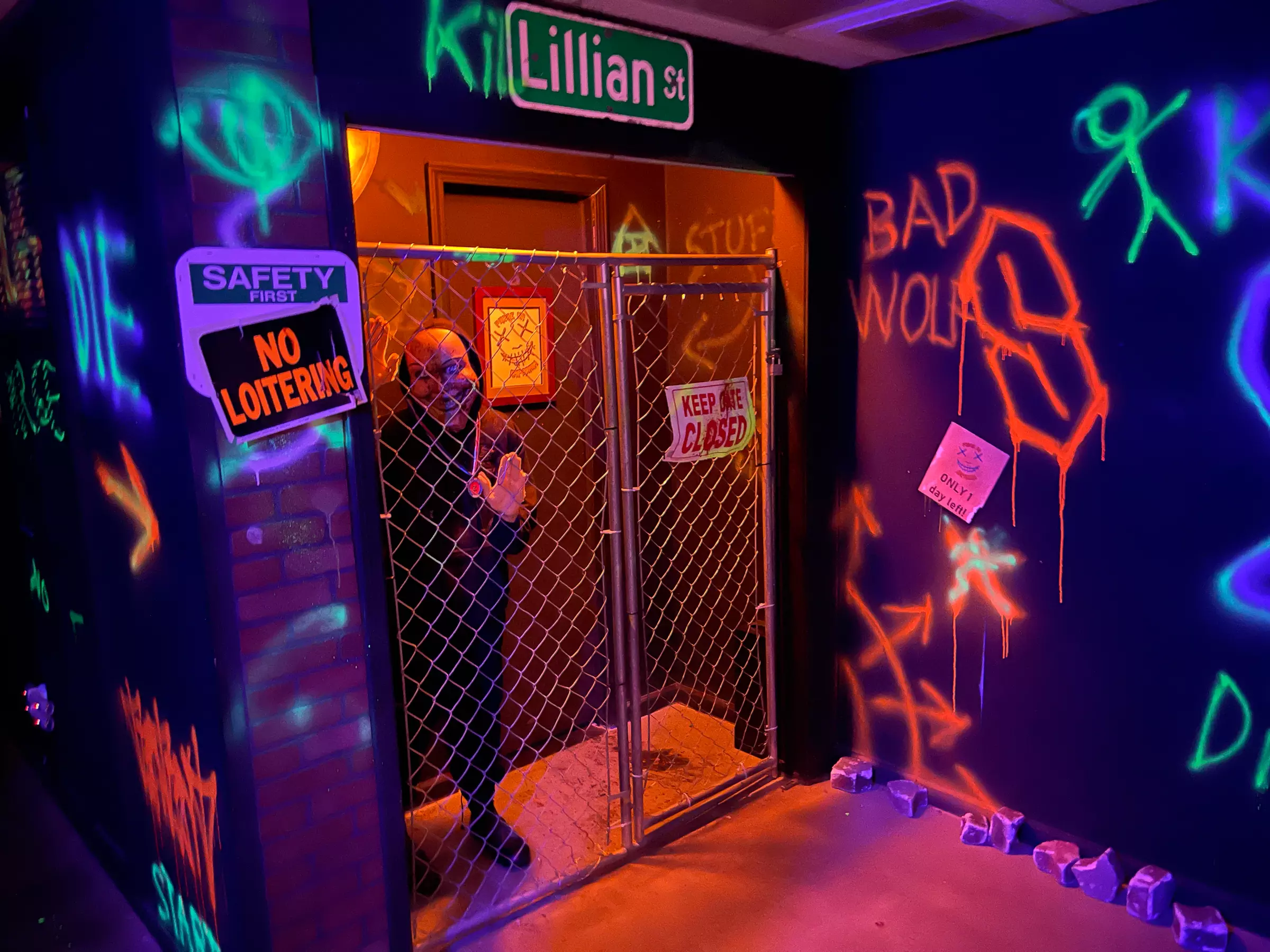 Enjoy a Thrilling Escape Room Adventure for 4 to 10 People