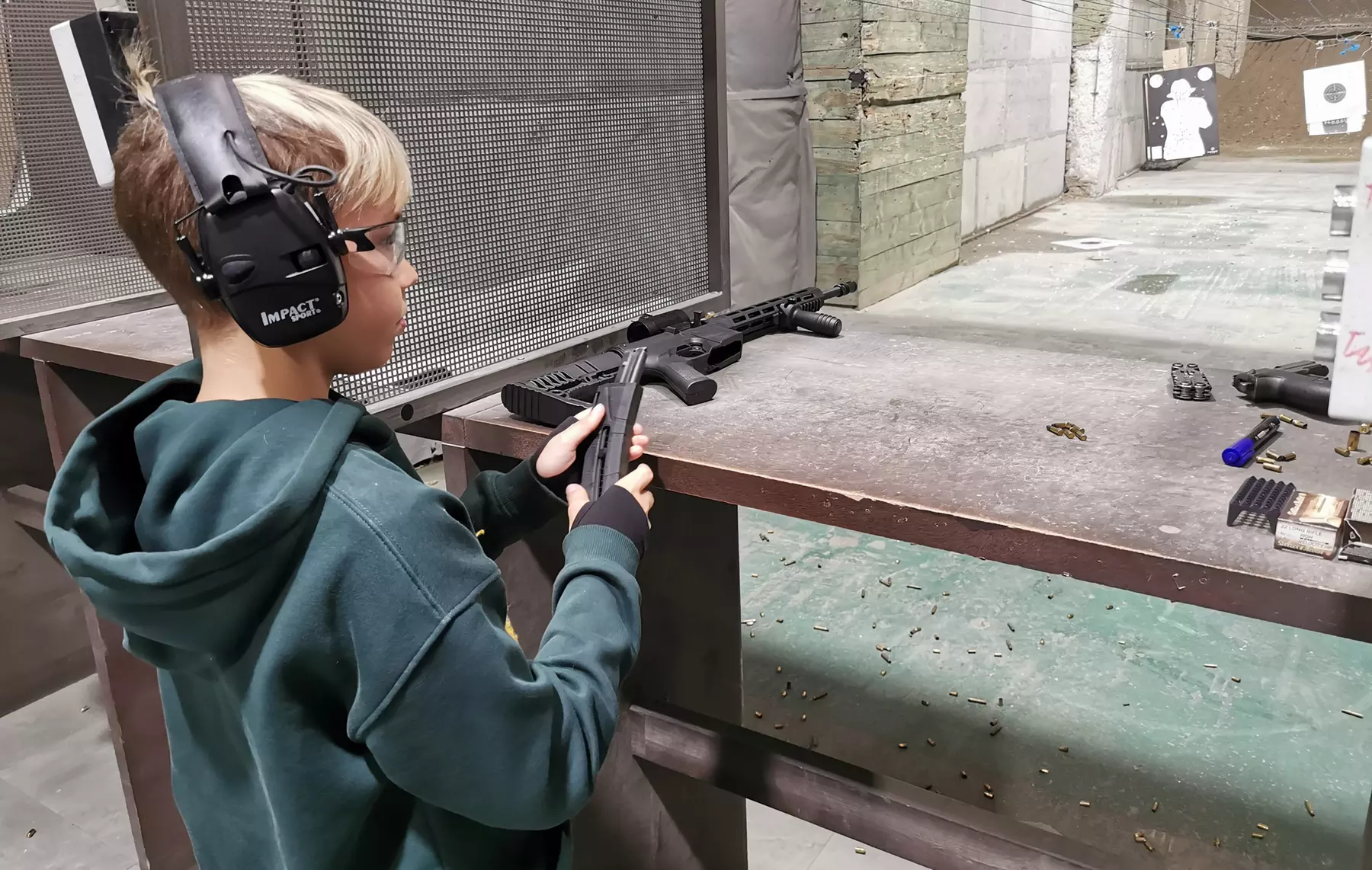 Pakiety strzeleckie, treningi z instruktorem oraz kursy dla kobiet