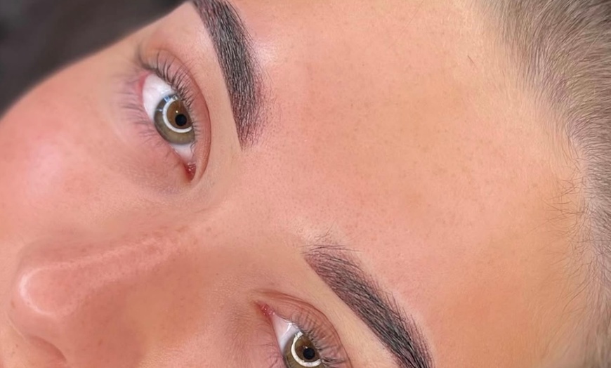 Image 5: Effortless Beauty with Ombre Brows or Lip Blush Session