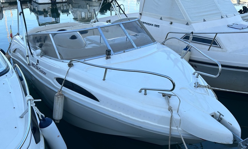 Image 6: Alquiler medio día de barco con titulación 6 personas o con patrón 4