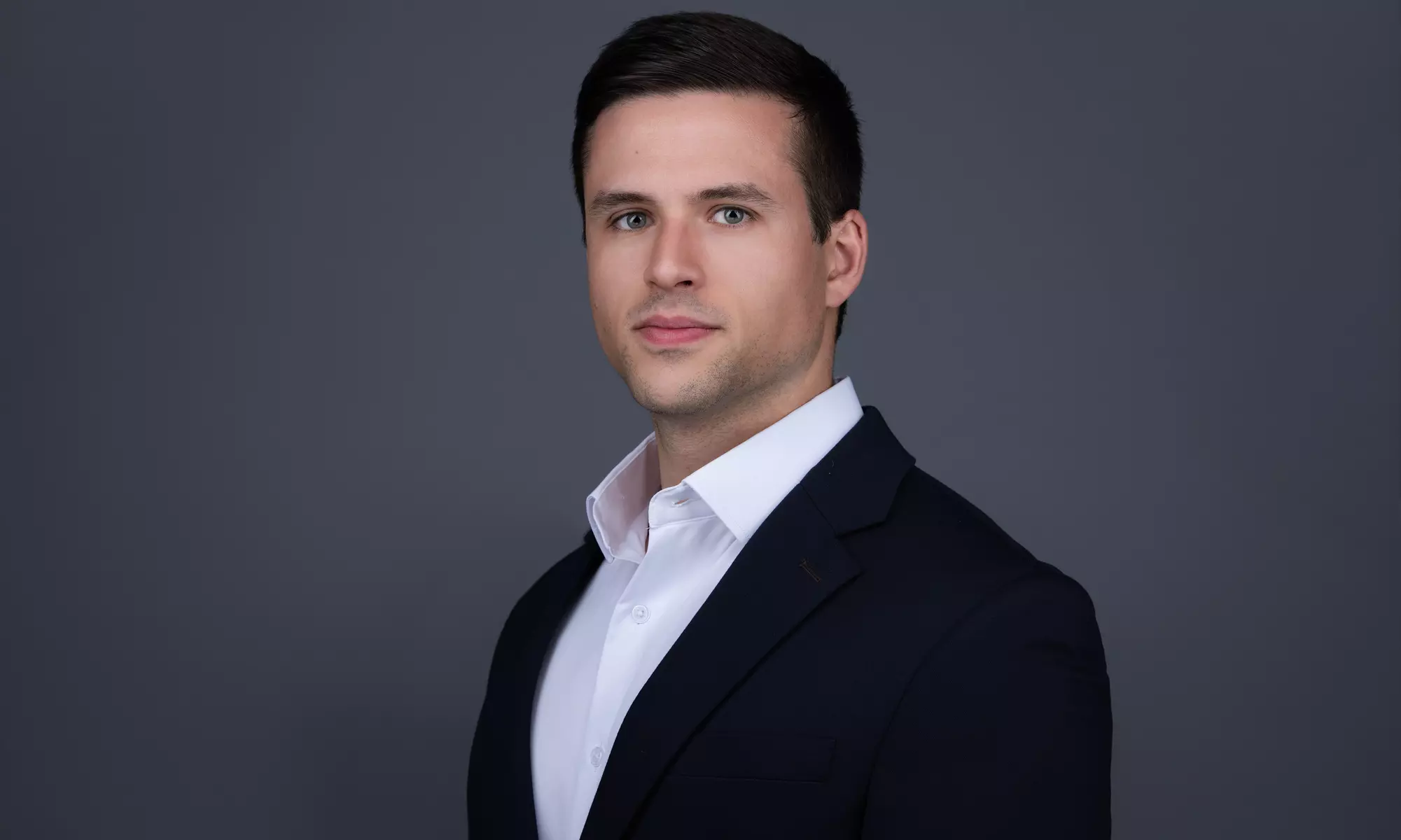 Capture Your Professional Look: Headshot Photography Package