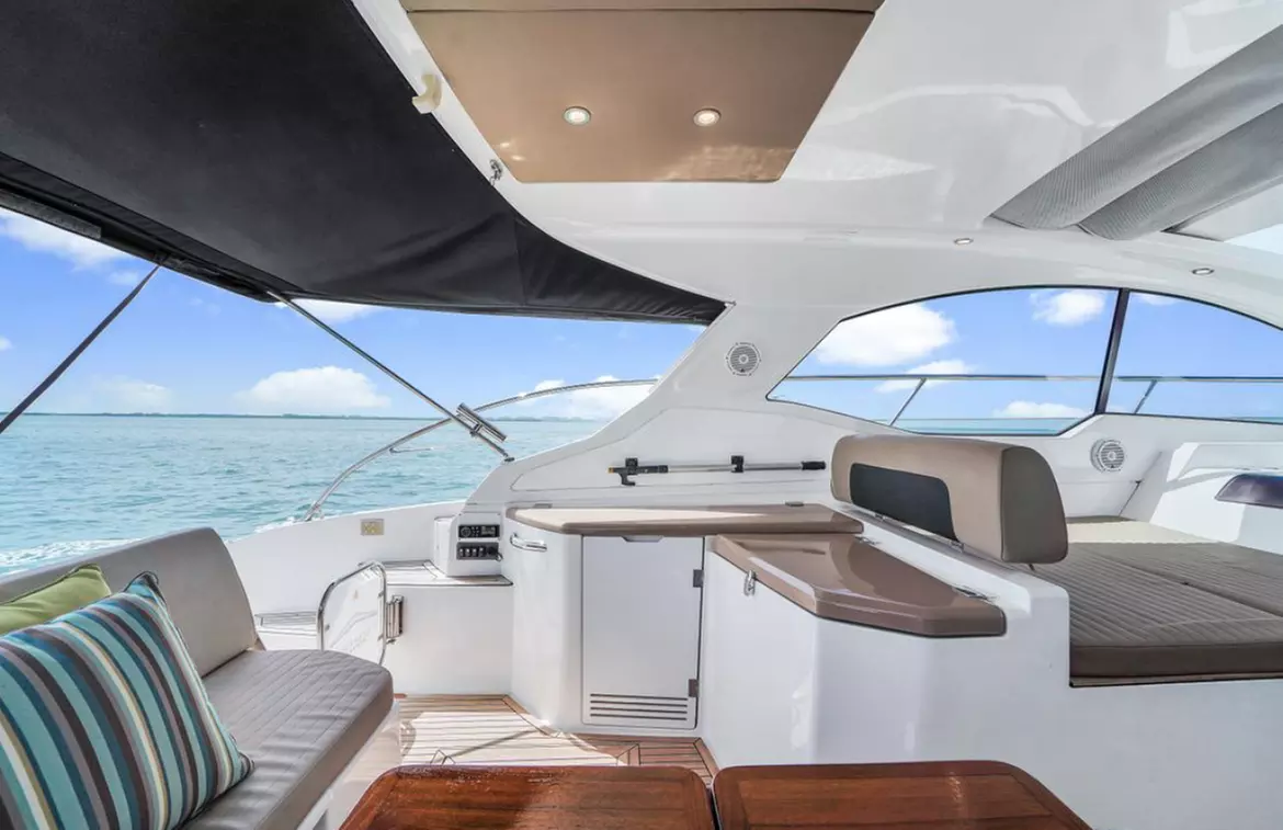 3 or 4 Hr Lux 47' Azimut Yacht: Sandbar, Swim, & More Ft. Lauderdale
