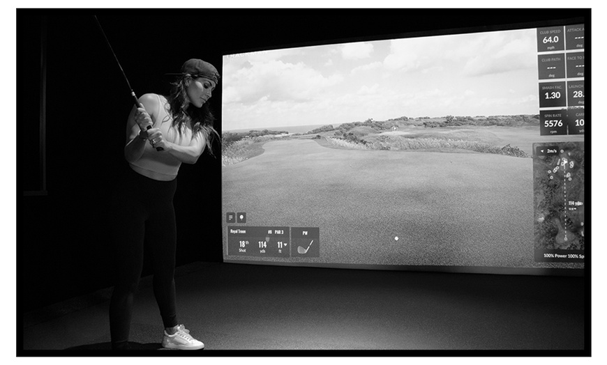 Image 4: Indoor Golf Simulators, Beer & Appetizers – Scottsdale