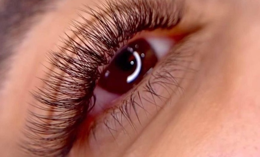 Image 1: Go Glam with a Full Set of Classic, Volume or Hybrid Eyelash Extension