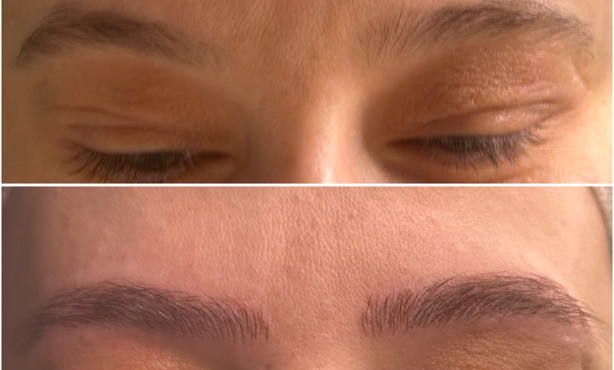 Image 2: Eine Microblading-Sitzung mit Touch-Up für 1 Person