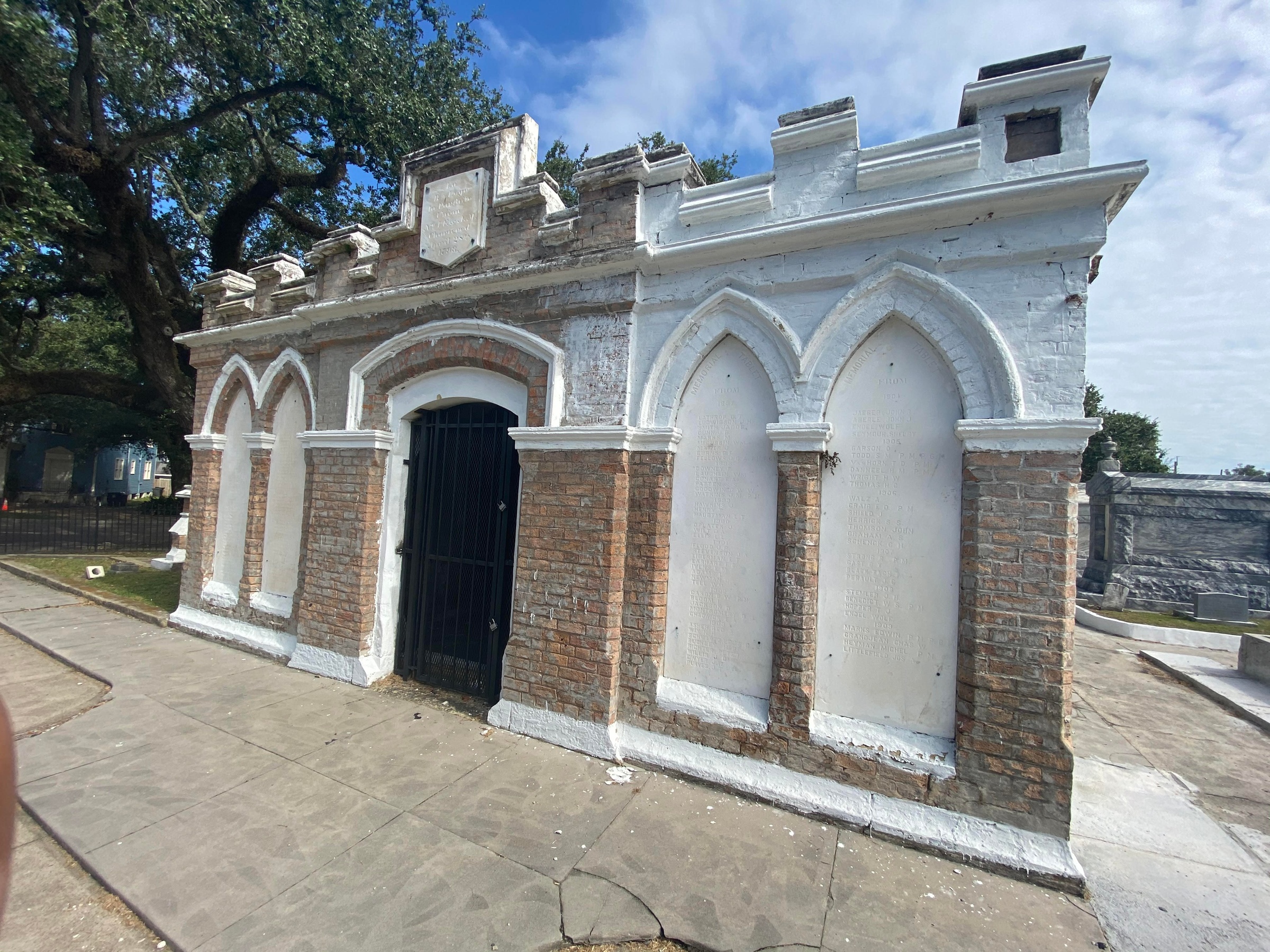 Explore New Orleans' Cemeteries with Shuttle Service