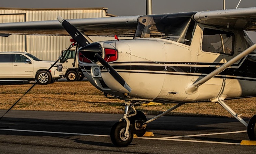 Image 4: One Romantic Sunset Flight or Discovery Flight Class for One or Two 