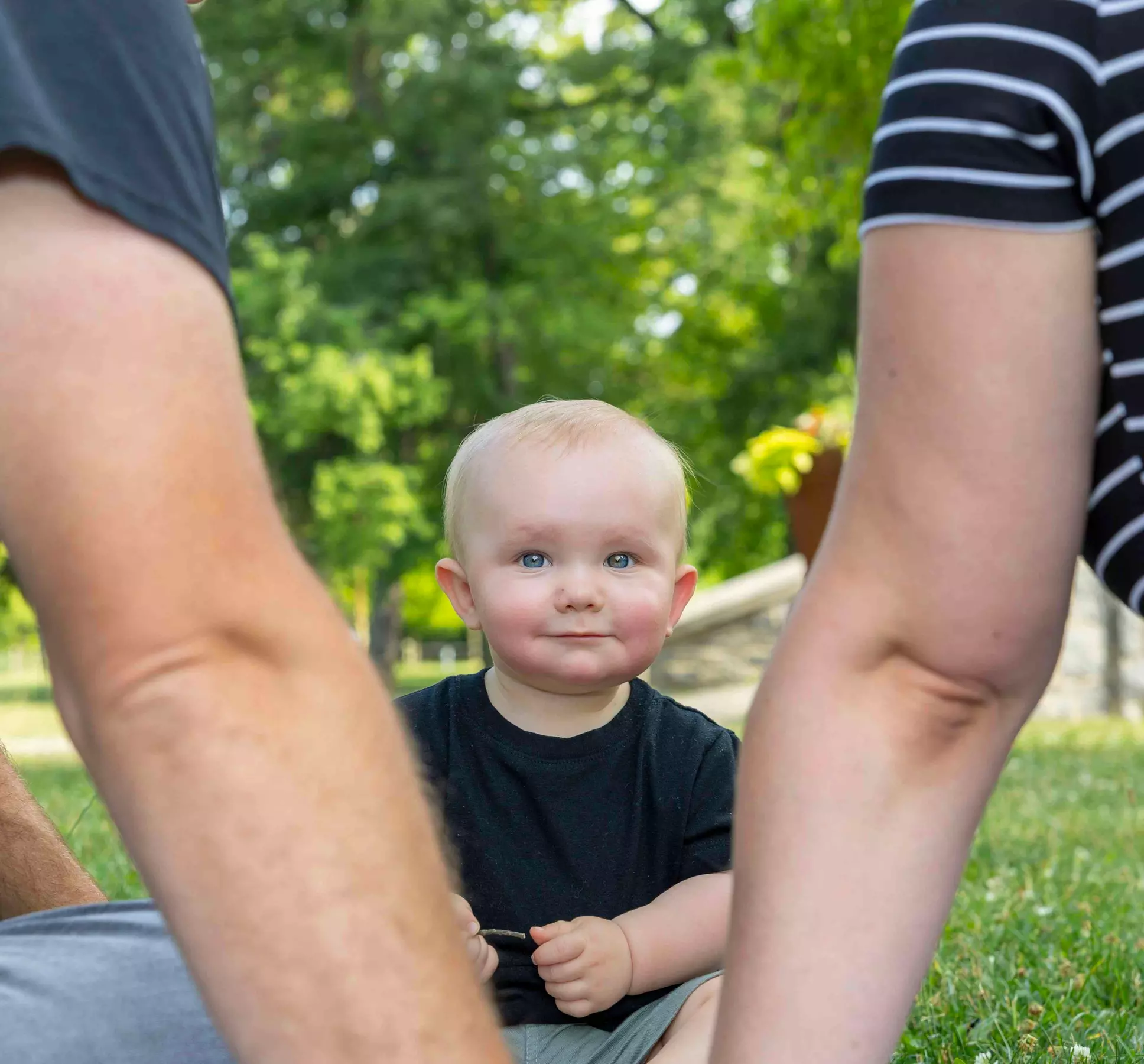Capture Moments with Outdoor Photography Sessions