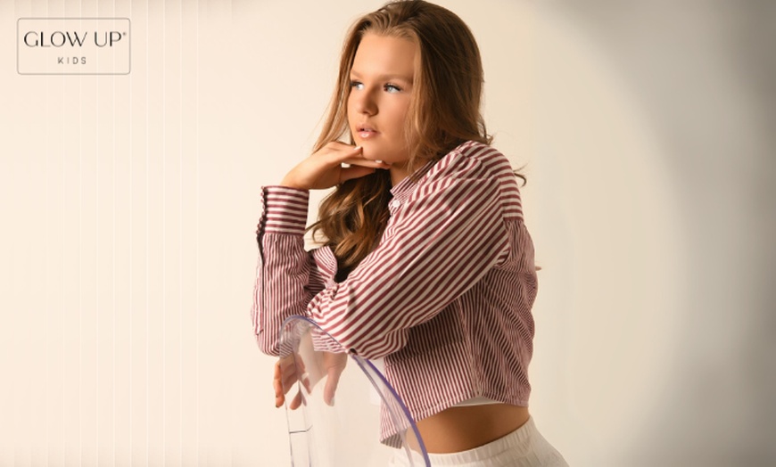 Image 3: Empowering Teen Photoshoots Beyond Social Media