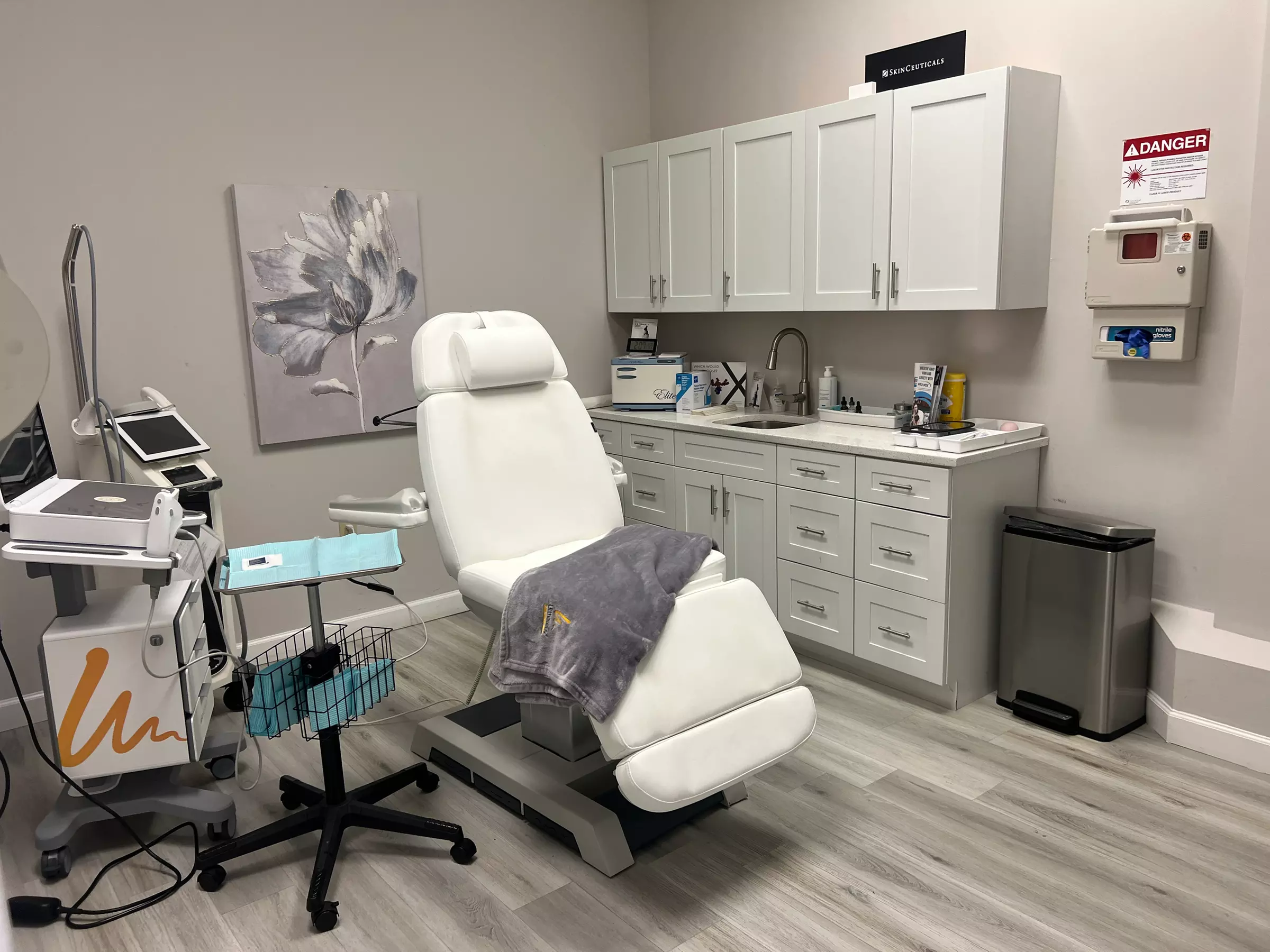 1 or 2 Sessions of Dripp IV Therapy: Choose Energy, Immunity/Beauty