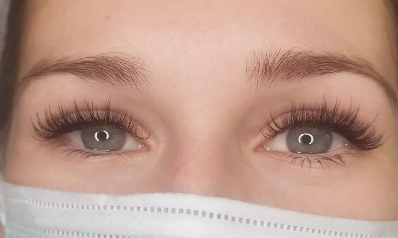 Master Lash Artist's Expert Infill of Extensions, Tinting and More!