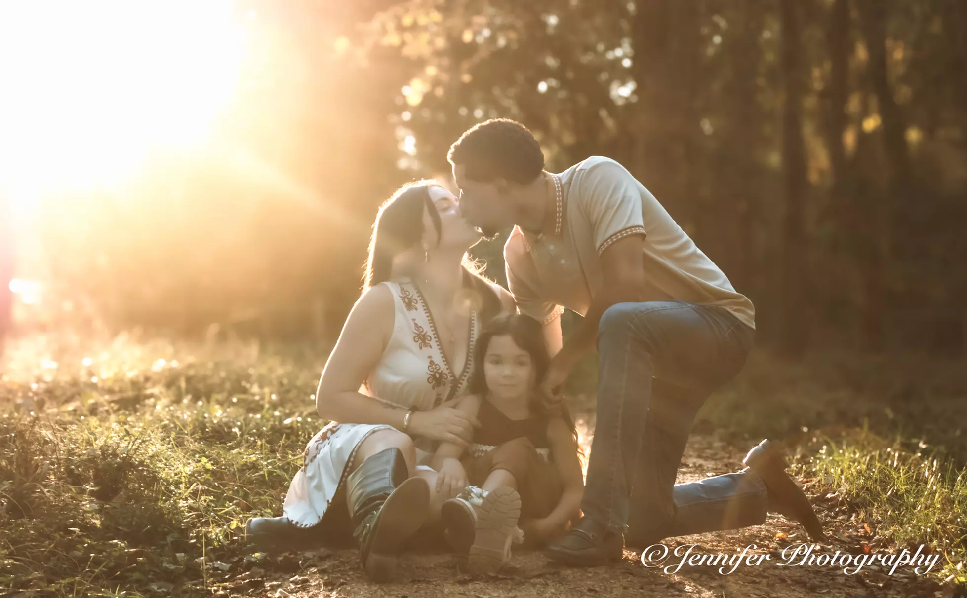 60,90, or 120-Minute Outdoor Photography Session with Photo Package